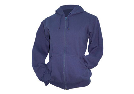 Polera con cierre y capucha